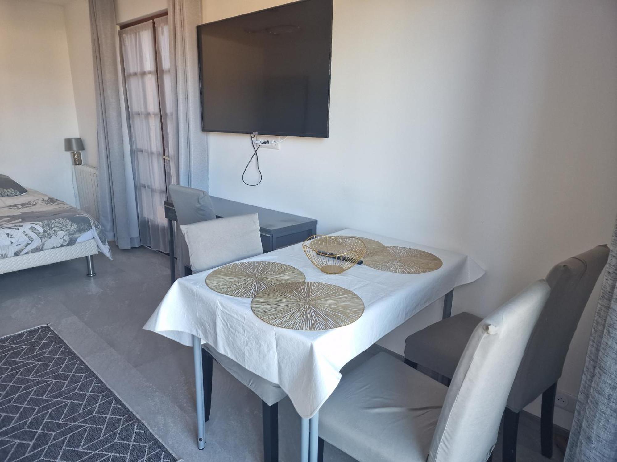Ravissant Appartement Saint-Raphael Piscine Szoba fotó